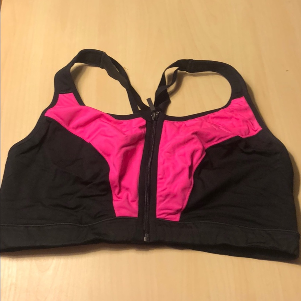 Sports bra